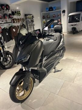 YAMAHA XMAX 250 TECH MAX