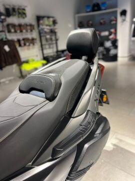 YAMAHA XMAX 250 TECH MAX